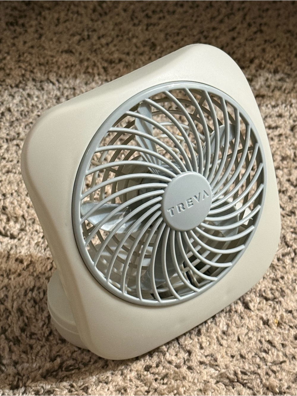 NWOB Batteries not included Portable Personal Fan - Cream